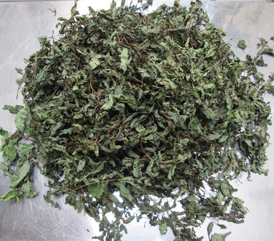 Rau Húng Lủi Hong Gió Khô cao Cấp(Lá và Đọt Non)